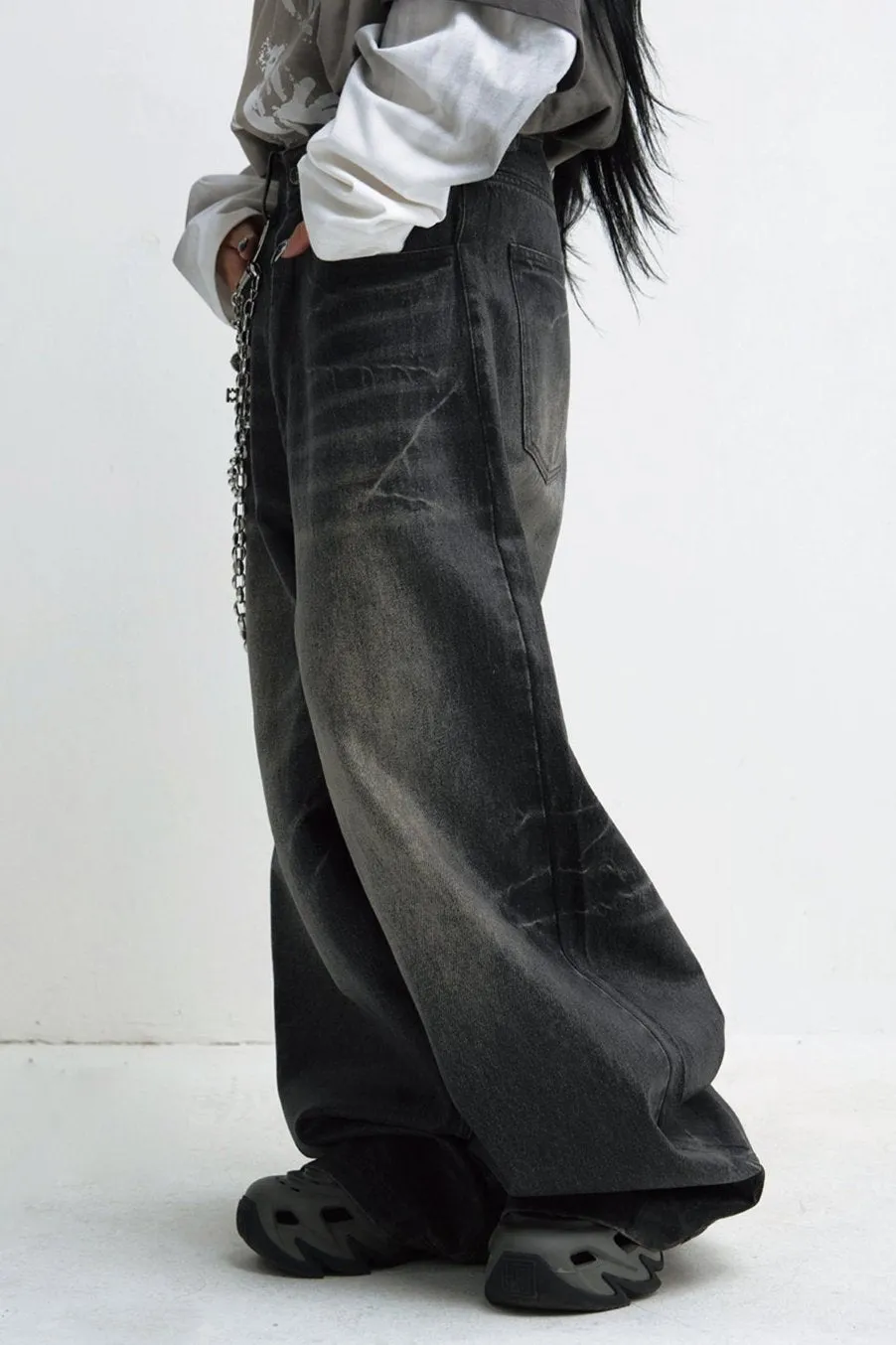 Black Distressed Versatile Wide-Leg Jeans